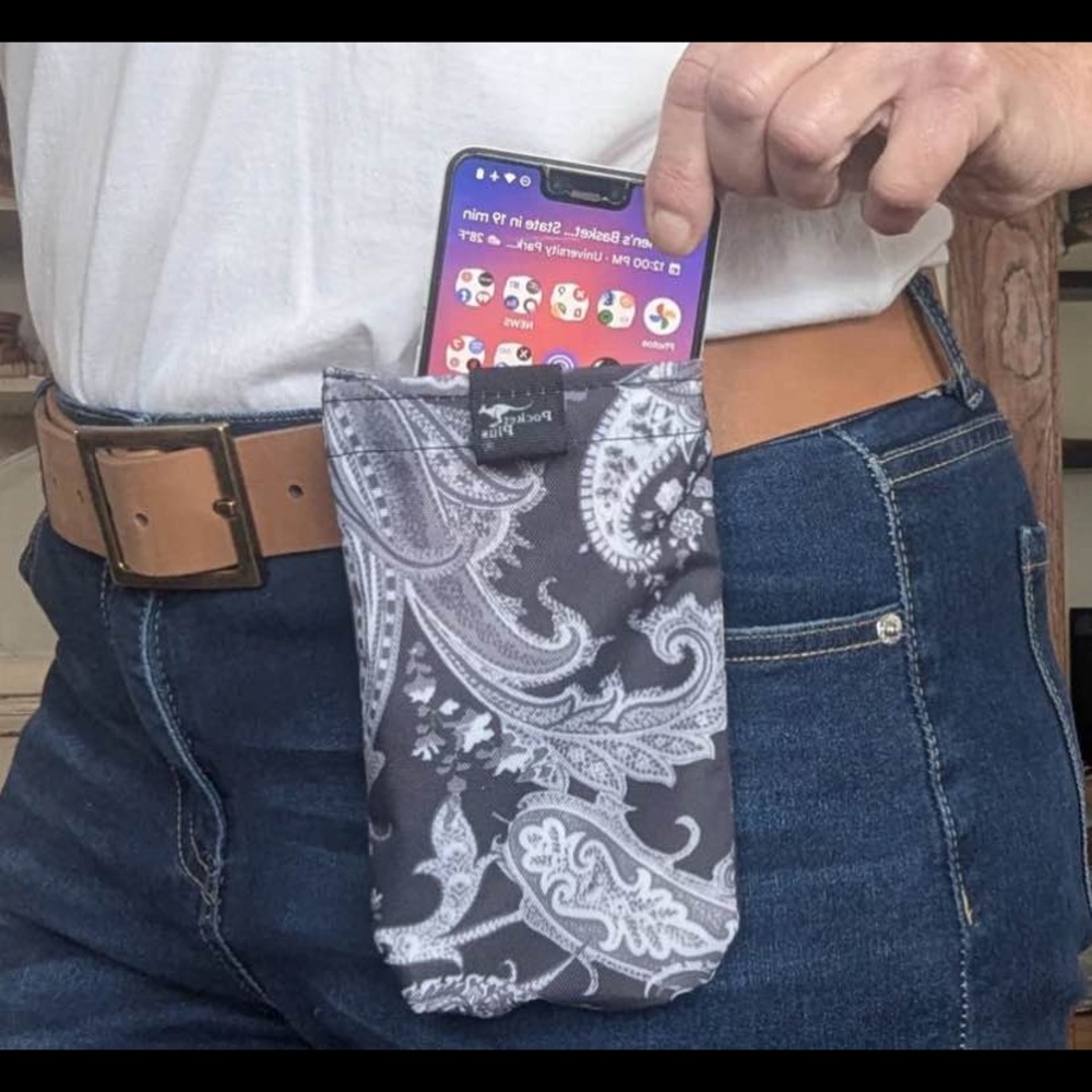 Pocket Plus Medium Pouch - Picture 3 of 3
